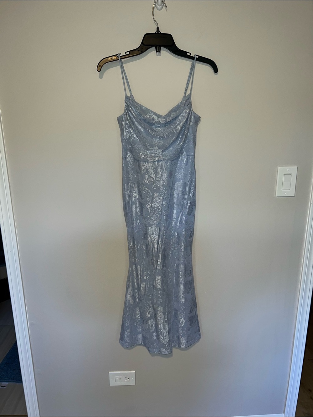 NWOT light blue floral lace midi dress windsor medium